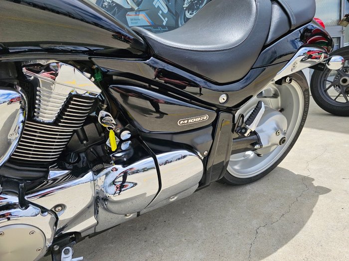 2009 Suzuki VZR 1800 BOULEVARD (M109R) Black