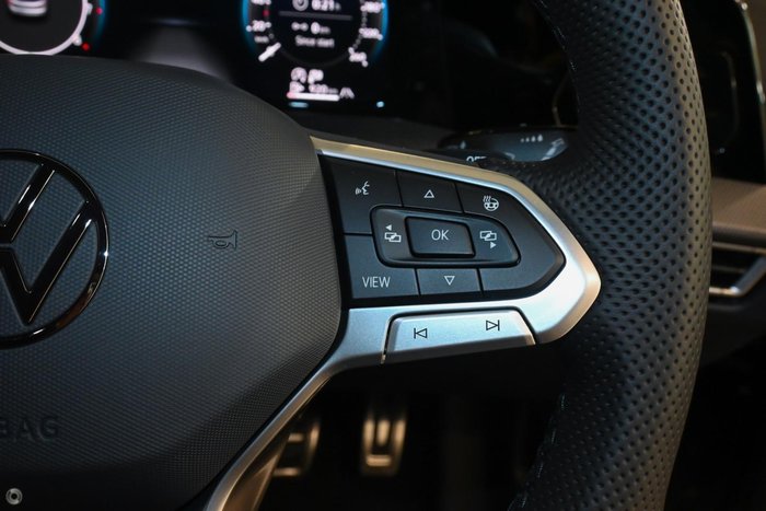 2025 Volkswagen Golf 110TSI R-Line