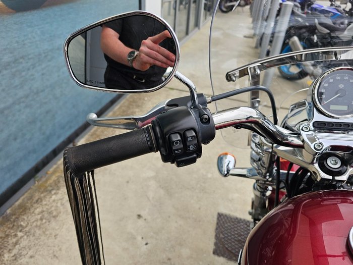 2015 HARLEY-DAVIDSON XL1200C 1200 CUSTOM Red