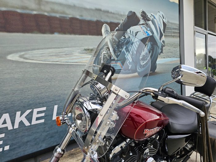 2015 HARLEY-DAVIDSON XL1200C 1200 CUSTOM Red