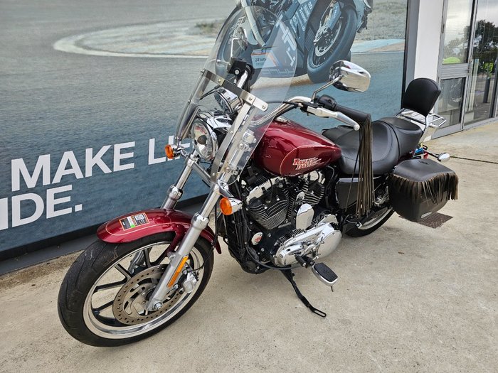 2015 HARLEY-DAVIDSON XL1200C 1200 CUSTOM Red
