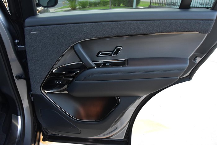 2023 Land Rover Range Rover Sport D250 SE L461 MY23 AWD Eiger Grey