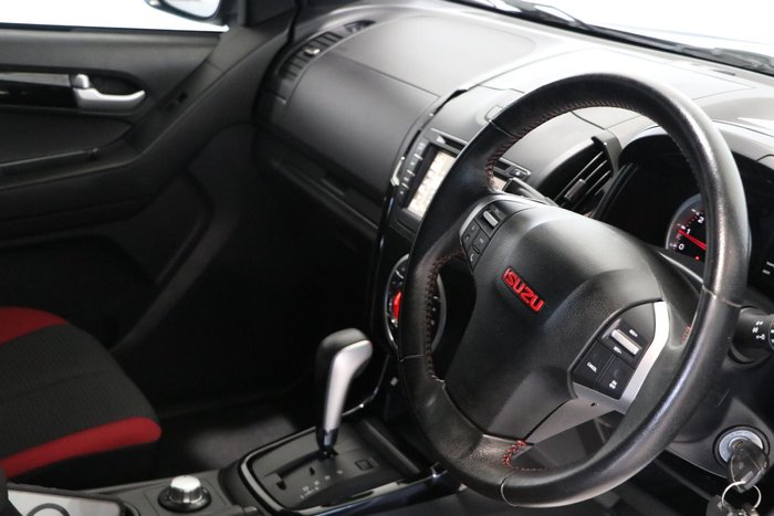 2017 Isuzu D-MAX X-RUNNER