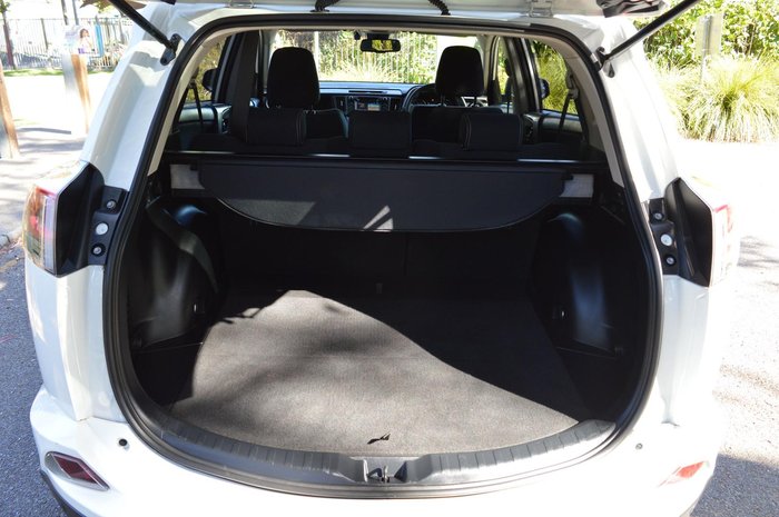 2017 Toyota RAV4 GXL ZSA42R Crystal Pearl