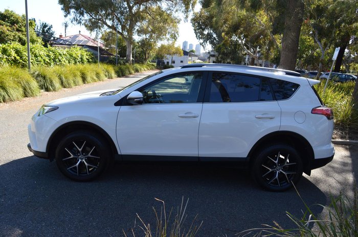2017 Toyota RAV4 GXL ZSA42R Crystal Pearl