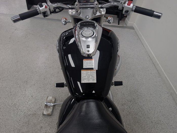 2009 Suzuki VZ800 (BOULEVARD M50) Black