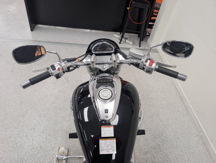 2009 Suzuki VZ800 (BOULEVARD M50) Black