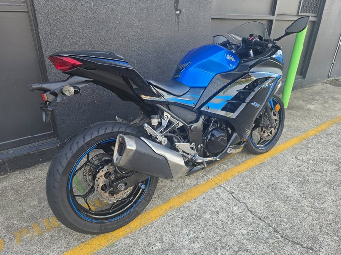 2015 Kawasaki NINJA 300 SE ABS BLUE
