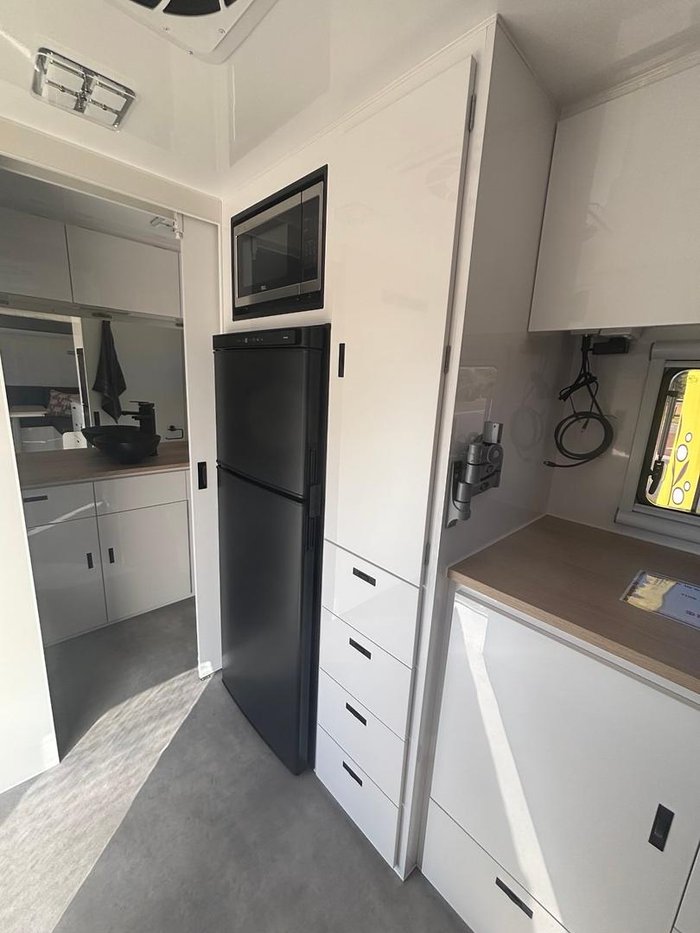 2025 Royal Flair Raptor