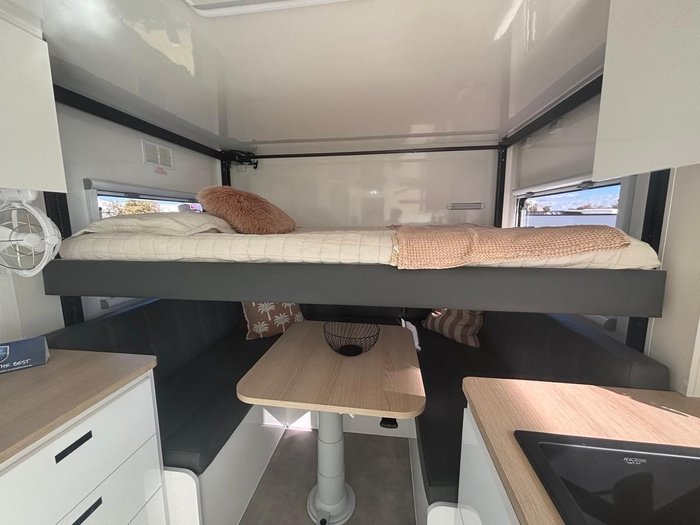 2025 Royal Flair Raptor