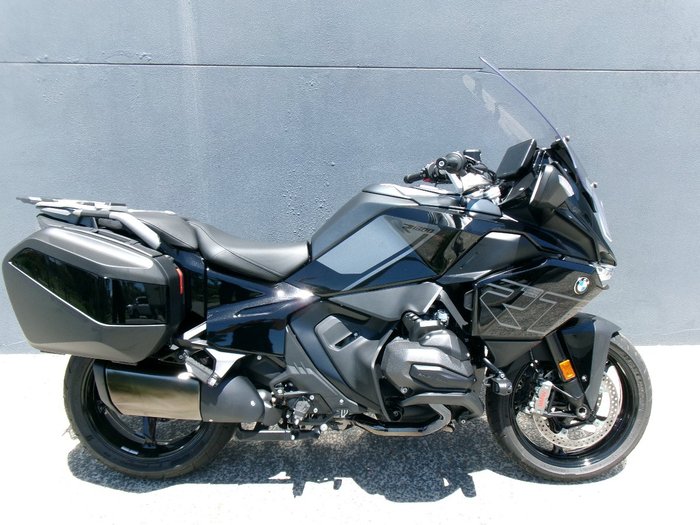 2026 BMW Motorrad R 1300 RT TRIPLE BLACK BLACK STORM METALLIC