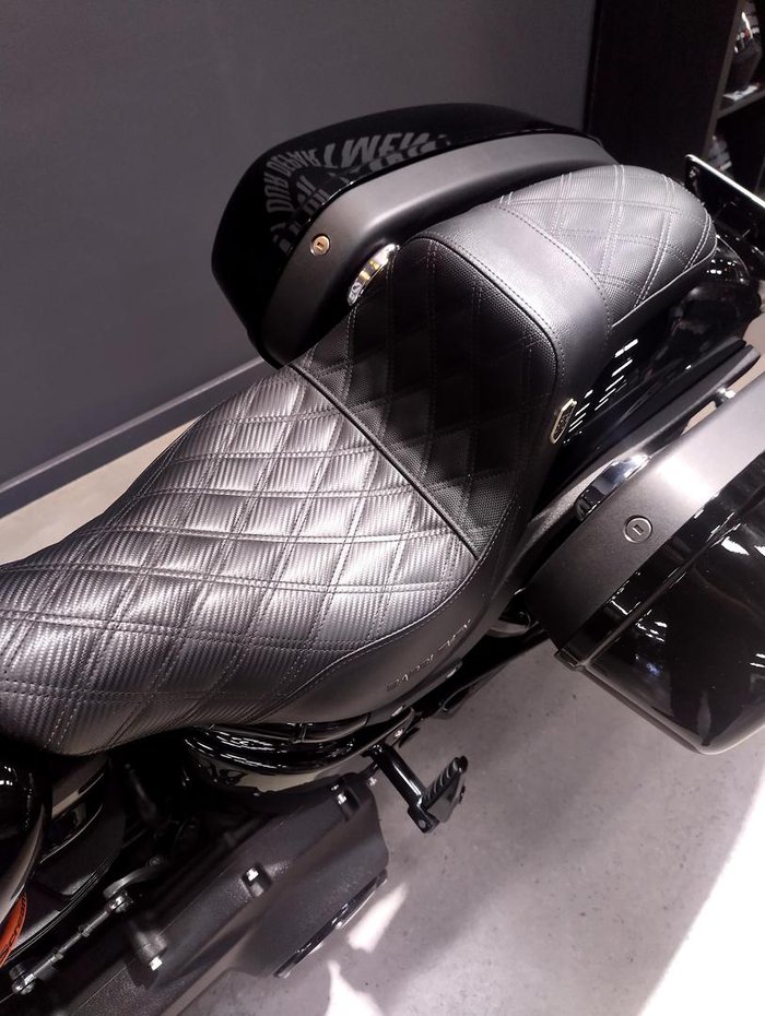 2022 Harley-Davidson Low Rider ST 117 (FXLRST) Softail Black