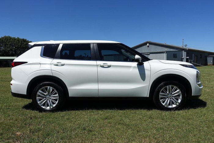 2022 Mitsubishi Outlander ES ZM MY23 White