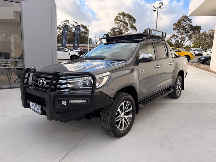 2017 Toyota Hilux SR5
