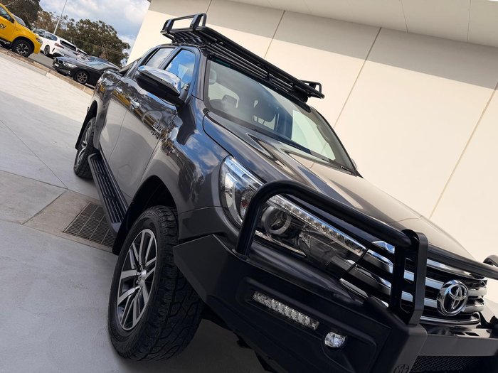 2017 Toyota Hilux SR5