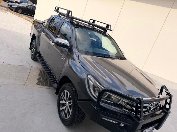 2017 Toyota Hilux SR5