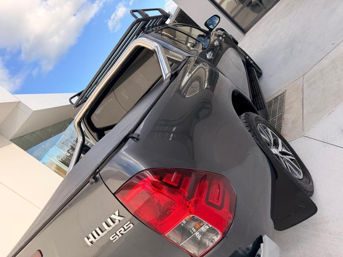2017 Toyota Hilux SR5