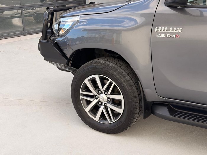 2017 Toyota Hilux SR5