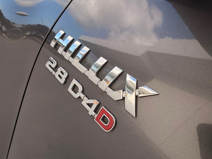 2017 Toyota Hilux SR5