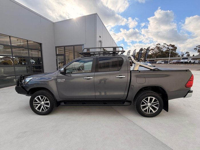 2017 Toyota Hilux SR5