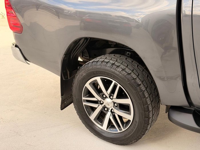 2017 Toyota Hilux SR5