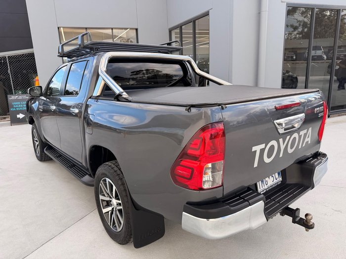 2017 Toyota Hilux SR5