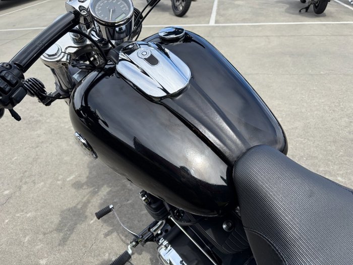 2014 HARLEY-DAVIDSON BREAKOUT Orange