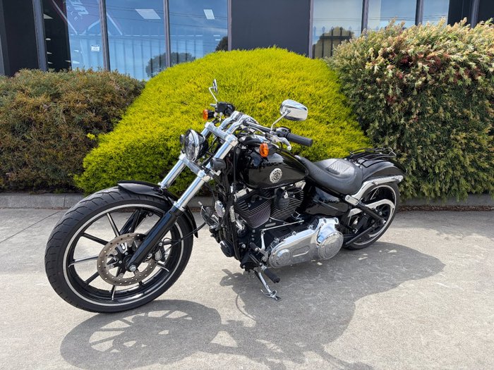 2014 HARLEY-DAVIDSON BREAKOUT Orange
