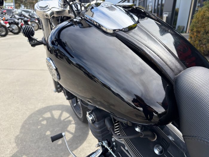 2014 HARLEY-DAVIDSON BREAKOUT Orange