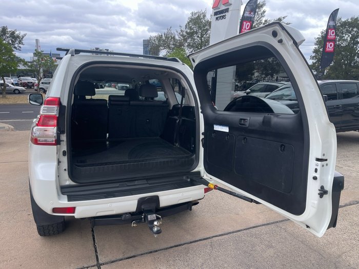 2017 Toyota Landcruiser Prado VX