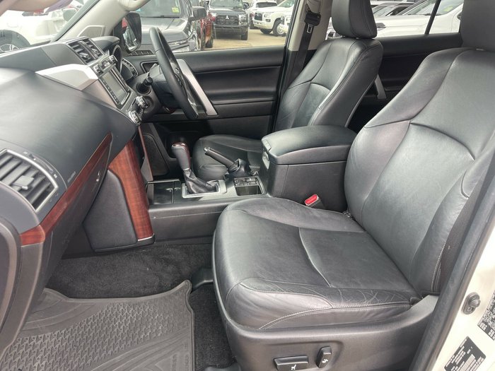 2017 Toyota Landcruiser Prado VX