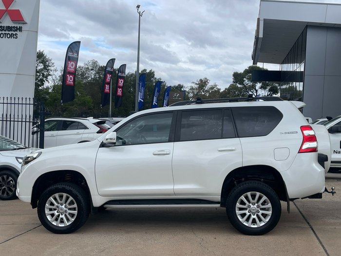 2017 Toyota Landcruiser Prado VX