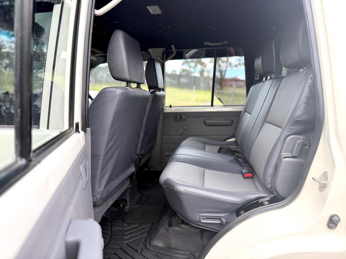 2018 Toyota Landcruiser Workmate VDJ79R 4X4 Dual Range French Vanilla