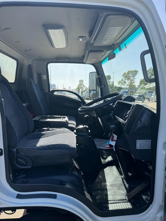 2022 Isuzu Isuzu Nnr 45-150 Vanpack NNR 45/150 PANTEC