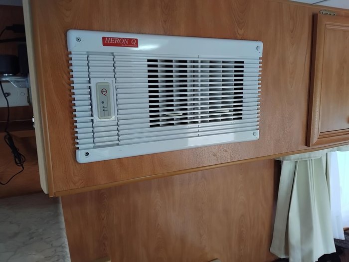 2006 Compass 19Ft Couples Van With Large Rear Lounge