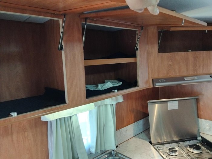 2006 Compass 19Ft Couples Van With Large Rear Lounge