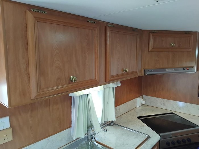 2006 Compass 19Ft Couples Van With Large Rear Lounge