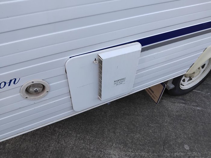 2006 Compass 19Ft Couples Van With Large Rear Lounge