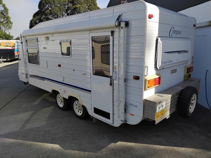 2006 Compass 19Ft Couples Van With Large Rear Lounge