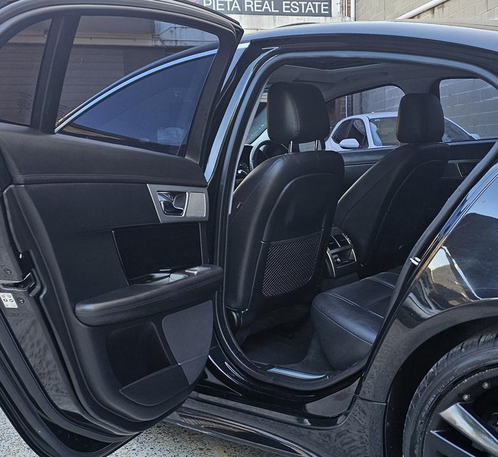 2014 Jaguar XF Luxury X250 MY14 Ebony