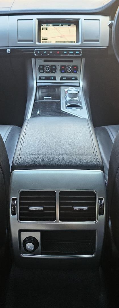 2014 Jaguar XF Luxury X250 MY14 Ebony