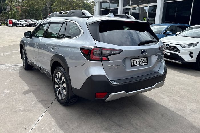 2022 Subaru Outback AWD Touring