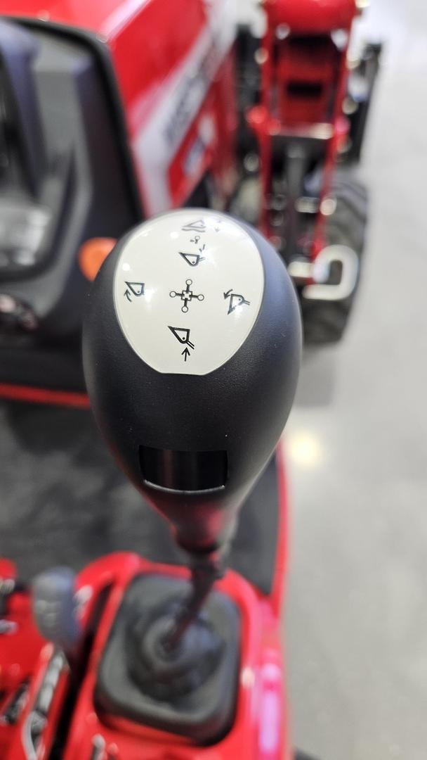 2025 Massey Ferguson 1Gc.25 Red