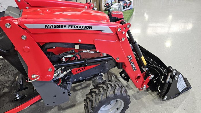2025 Massey Ferguson 1Gc.25 Red