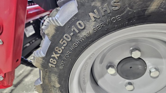 2025 Massey Ferguson 1Gc.25 Red