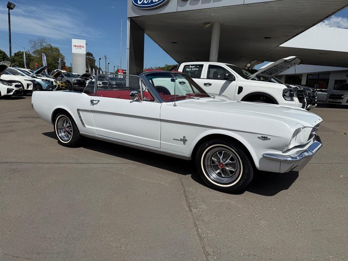 1965 Ford Mustang (No Series) Wimbledon White