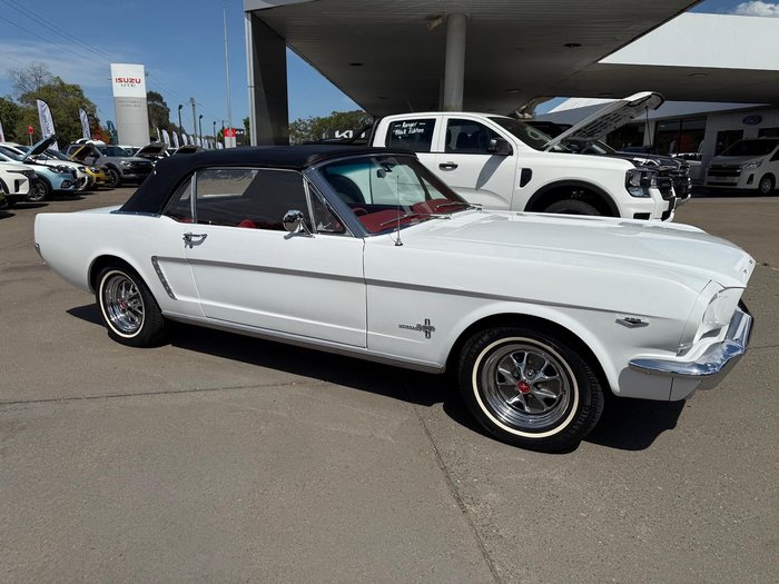 1965 Ford Mustang (No Series) Wimbledon White