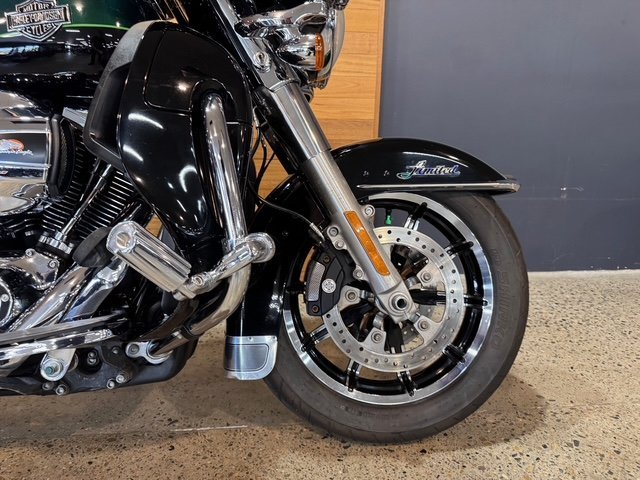 2015 Harley-davidson FLHTK ULTRA LIMITED Black