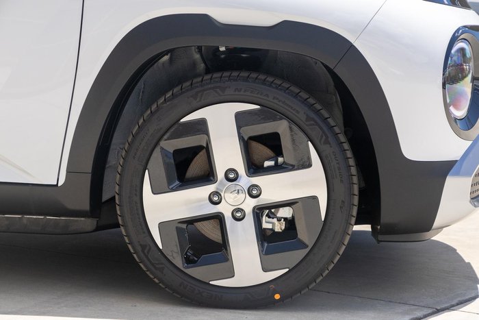 2025 Hyundai INSTER Extended Range