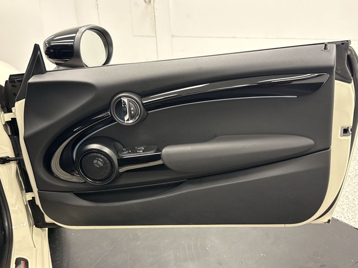 2021 MINI Hatch John Cooper Works Classic